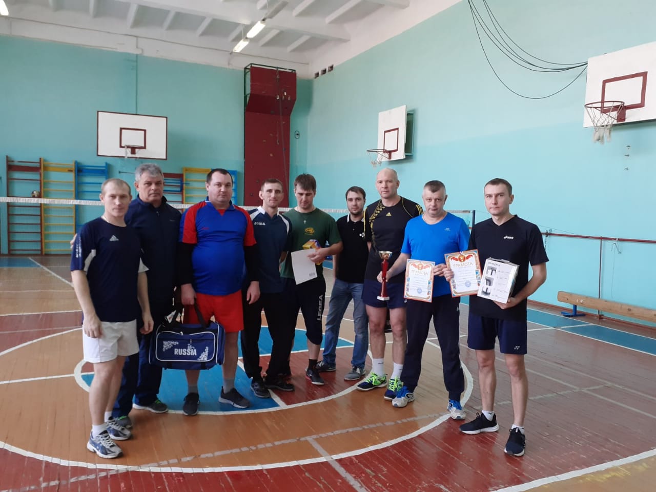 Турнир по бадминтону